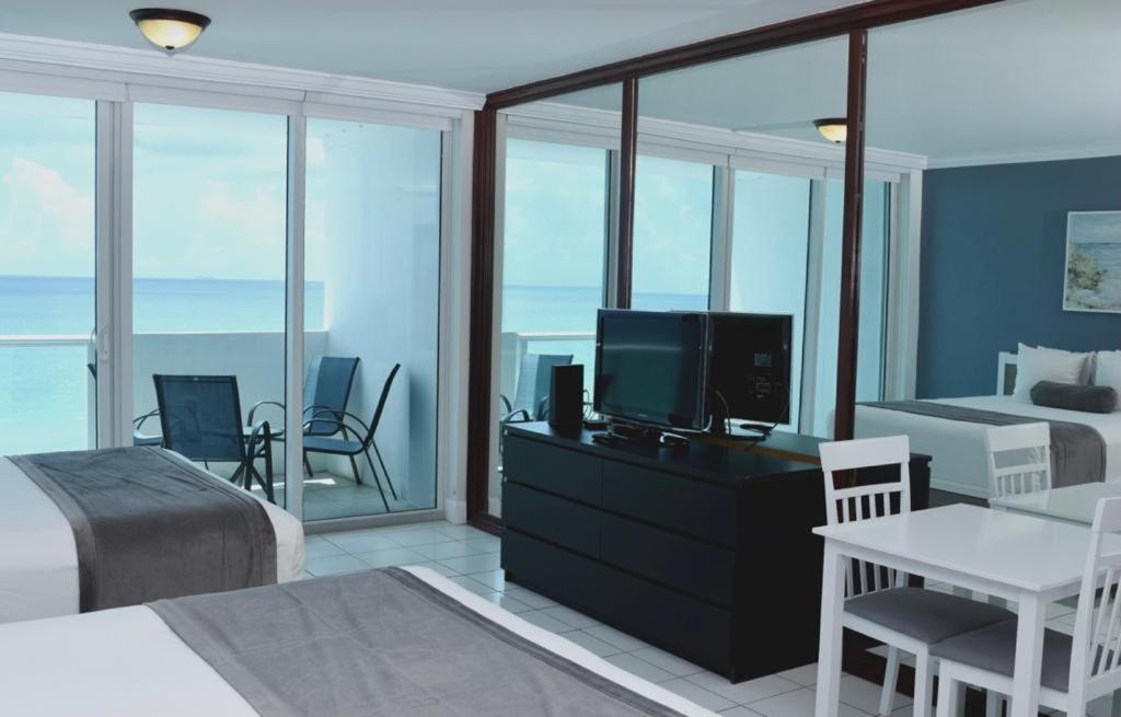 New Point Miami Beach Apartments Exterior photo